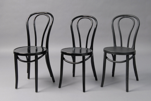 Michael Thonet, Konsumstuhl Nr. 14, 1859. 2 Carrier box: 36 chairs in one cubic meter (1m³) for glob