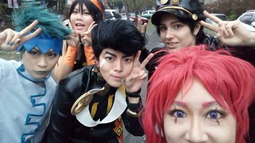 cupofmadtoeat:  Comic World in Taiwan Day2 Today was super hella fun!!!!!gosh it was super amazing!!!!the cosplayers and the new friends!!!!!Josuke/meJotaro/貴族Dio/凱雅(?Kakyoin/小冰 小飛機/御久and there’re so many amazing cosplayers i