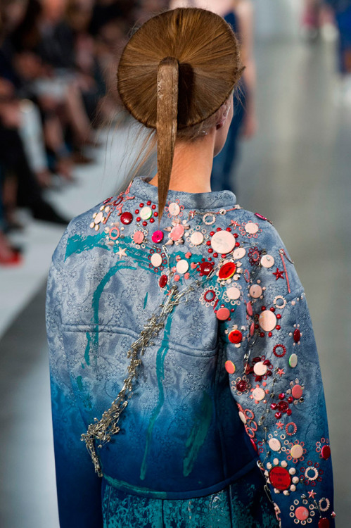 black-is-no-colour:Maison Margiela by John Galliano, Défilé Spring 2016 show, Look 21,