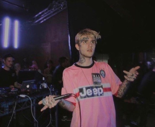 lilpeep-rj:I had no one, you were someone, someone to help me, someone to save me from myself.