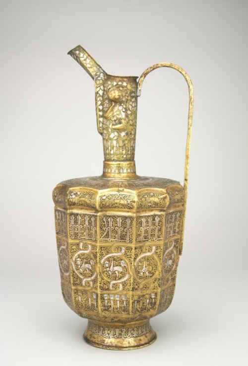 cma-islamic-art:Twelve-sided Ewer with Sphinxes and Humanheaded Inscriptions, 1300-1350, Cleveland M