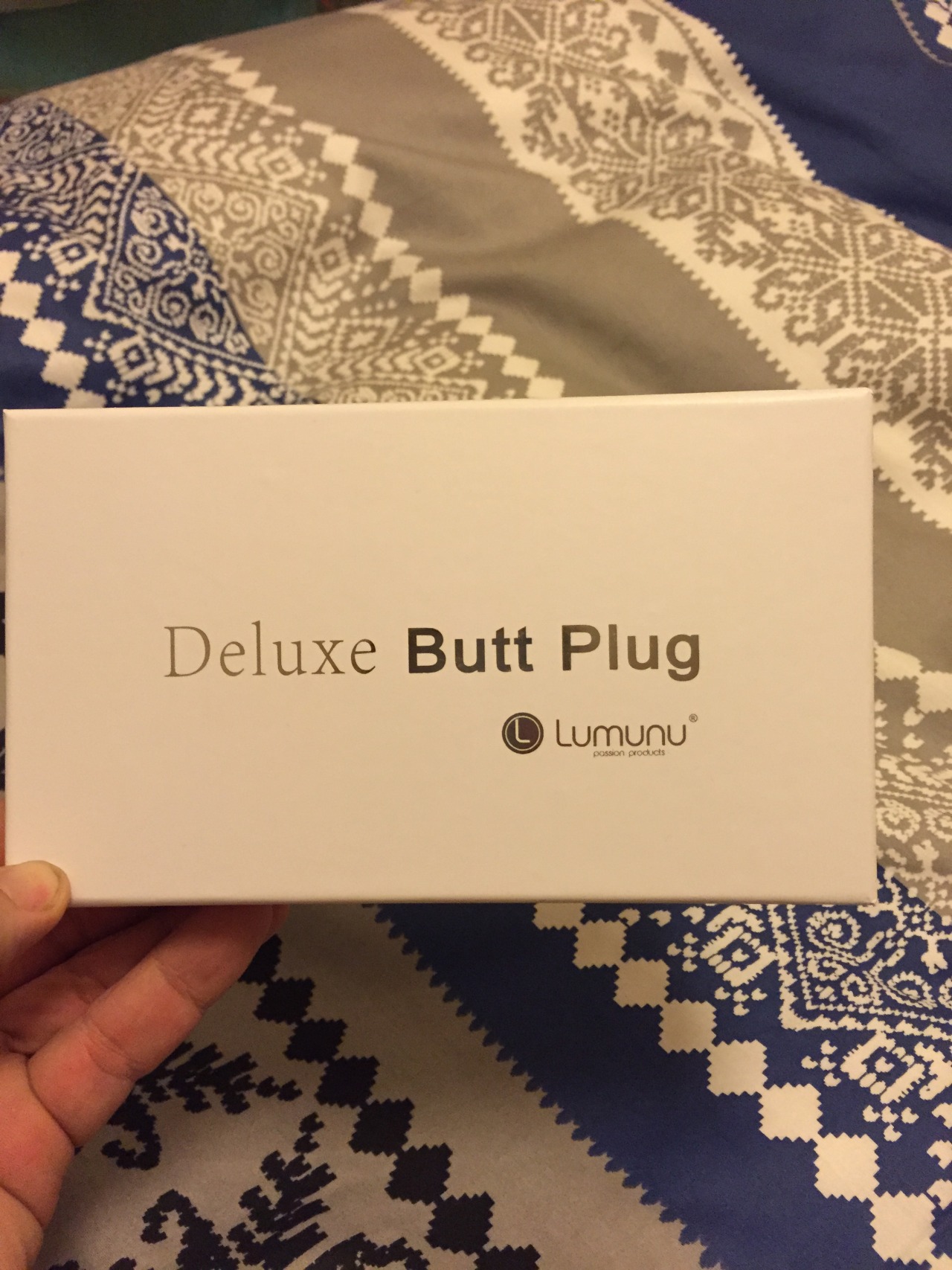 prostatereviews:  Lumunu Deluxe Butt Plug unboxing. It is significantly larger than