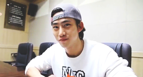 peggiehoi:  Taecyeon ± goofing off 
