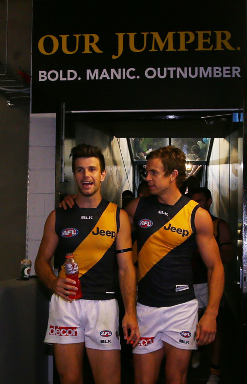 roscoe66:Anthony Miles, Sam Lloyd, Trent Cotchin, Brett Deledio, Brandon Ellis and Dustin Martin of the Richmond Tigers