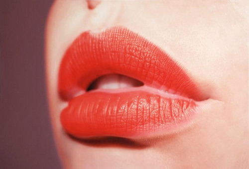 picaet:  Hubert de Lartigue’Painting Arts by jazzbeerhome on Flickr.   alive