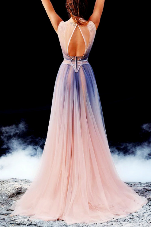 fashion-runways:HASSIDRIS Couture Spring/Summer 2019Alternate lake gown for Padme Amidala 