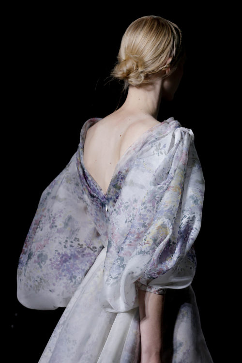 girlannachronism:  Valentino spring 2013 couture details 