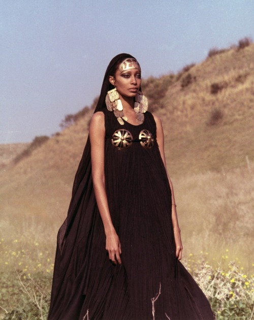 hoodoogardens:Donyale Luna in the 1969 movie Fellini Satyricon directed by Federico Fellini