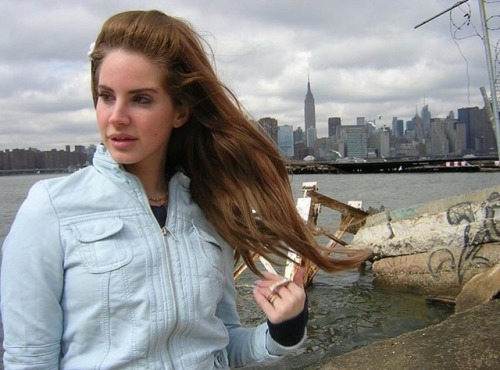 symphoniesofeden:Lana in New York