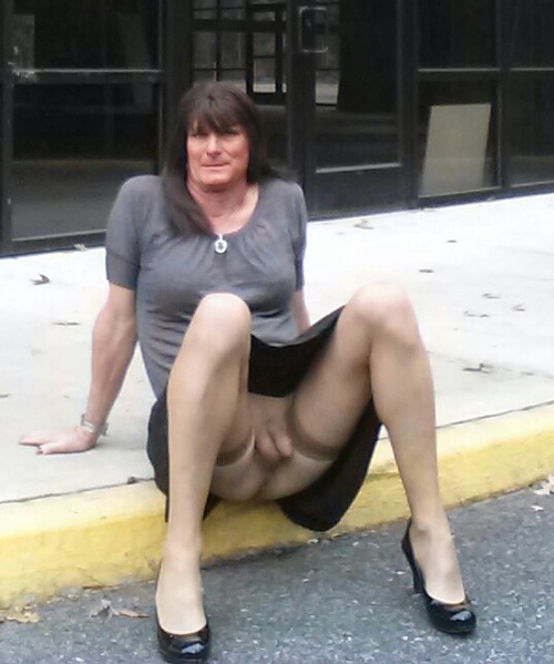 hotmaturelovelys:  More Hot Sex Action  expose yourself