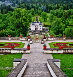 liebesdeutschland:  Schloss Linderhof  Graswangtal, Bayern. 