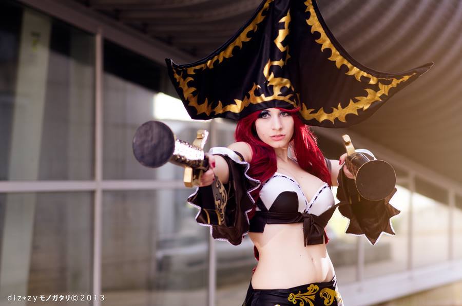 cosplayandanimes:  Miss Fortune - League of Legends source