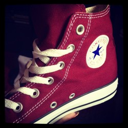 thefantasy91:  Mmmm another babys to my Converse colection 