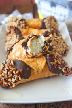do-not-touch-my-food:  Ice Cream Stuffed