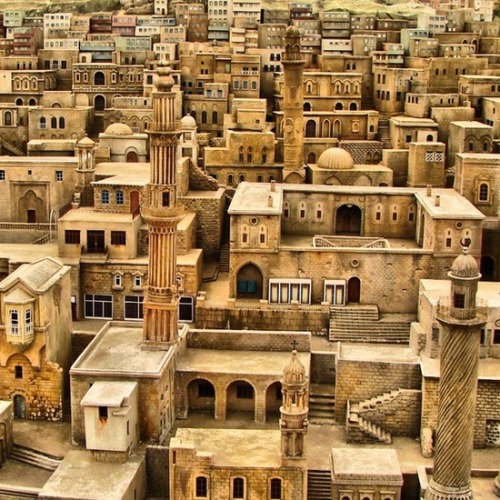 indecisiveandlost: Mardin tarihi taş evleri (on stone houses) Türkiye