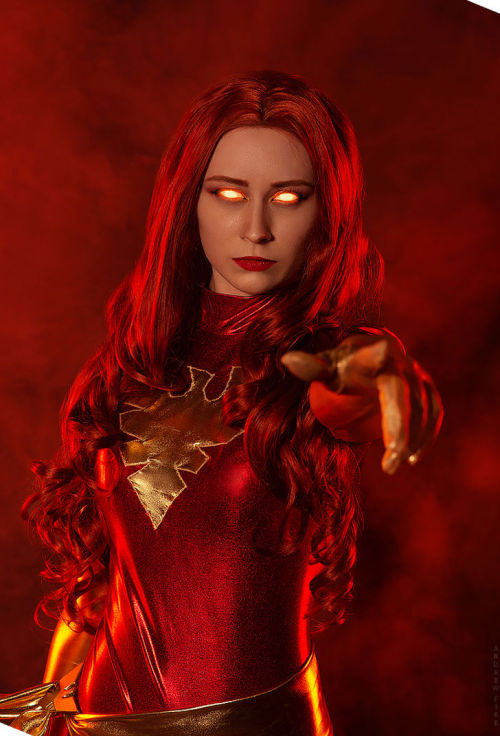 Fandom: X-Men.Cosplayer: Kyrie FoxCharacter: Dark Phoenix.Foundhere: Dailycosplay