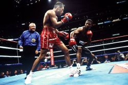 bestofboxing:  June 17, 2000: Sugar Shane Mosley defeated Oscar De La Hoya by SD in round 12. Shane wins the WBC Welterweight title.