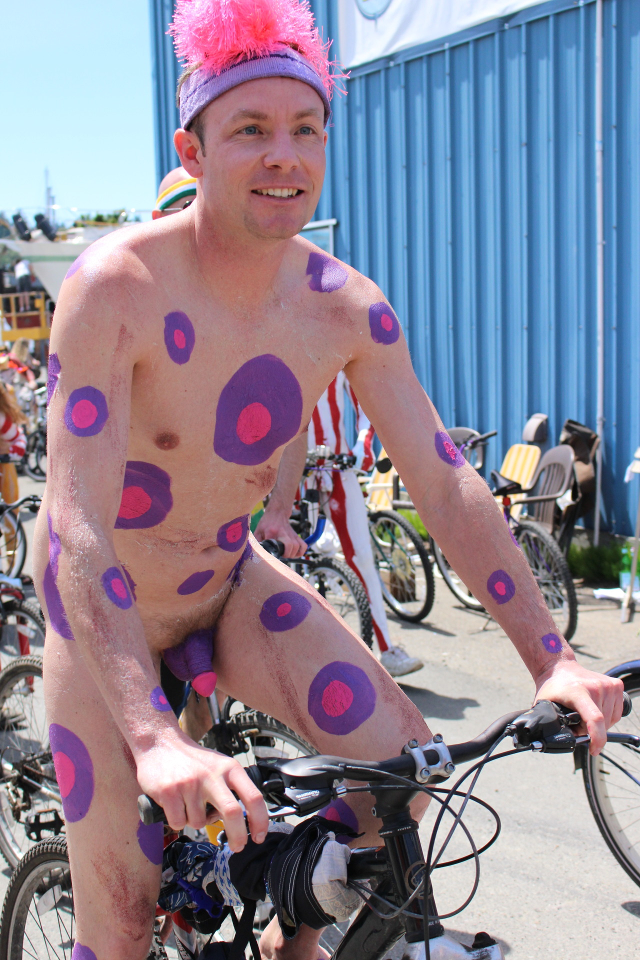 wnbrboys:  Source: https://www.flickr.com/photos/cocofiji/Solstice 2014