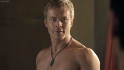 hotfamous-men:  Todd Lasance