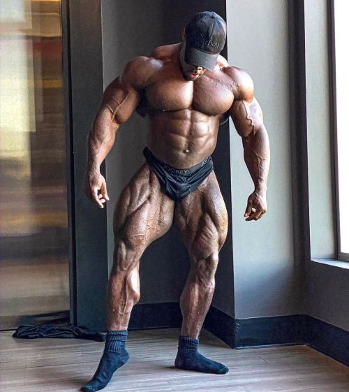 drwannabebigger:  Brandon Curry