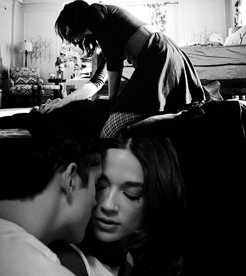 capaldiiscoming:   EVERY PAIRING I LOVE: [2/?] Allison Argent &amp; Isaac Lahey (Teen Wolf)  You