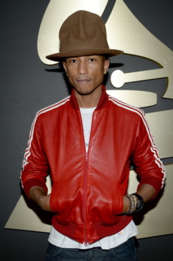 derriuspierre:  Pharrell Williams attends