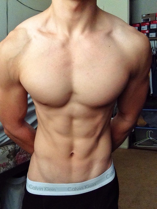 Porn photo blessedngifted-theyoungmalebody:  There should