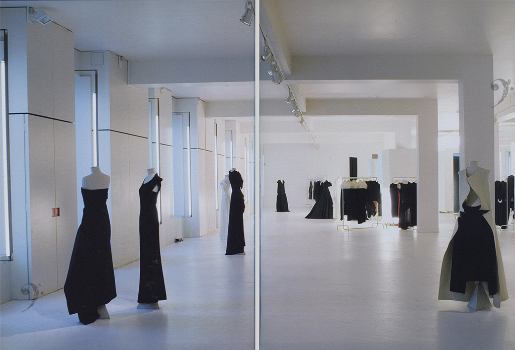 Yohji Yamamoto dream shop exhibition in MoMu... - Old Lyric