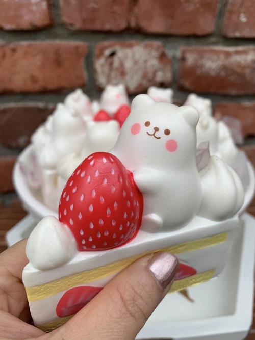 Ibloom Marmo Strawberry Shortcake Squishy Toy //RainbowcatzStore