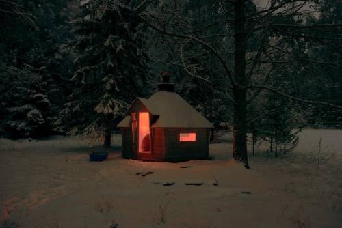 nevver:  A cabin in the woods, Sebastian B (@tabacstar_)