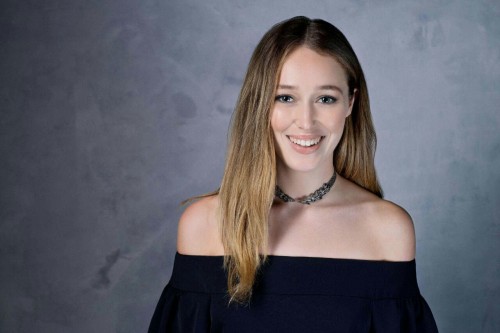 officialdebnamcarey:Alycia Debnam-Carey by Jay Clendenin for LA Times