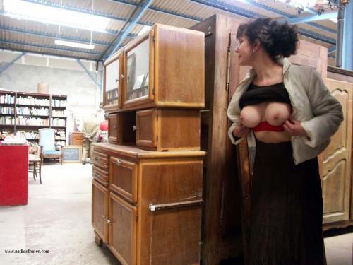 exhibexterieur:  exhib magasin