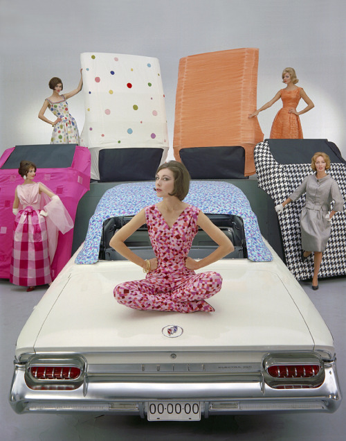 vintageeveryday:When Buick offered convertible tops in designer fabrics in 1961.