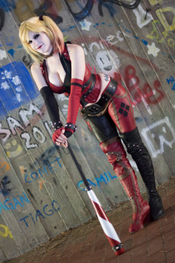cosplayandanimes:  Harley Quinn -  DC Comicssource