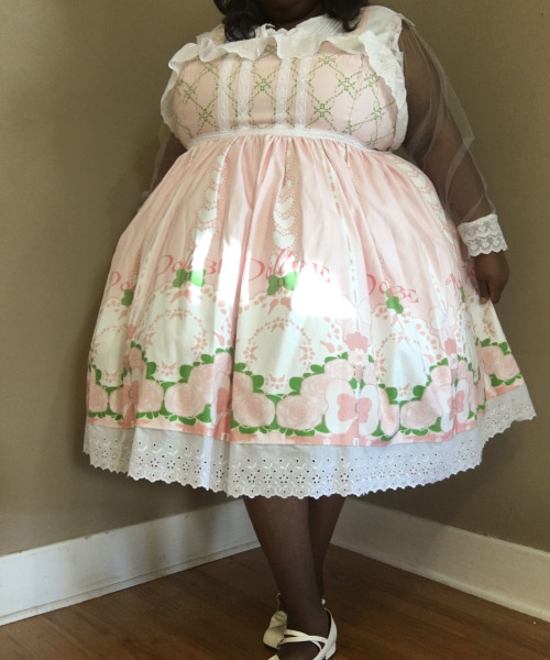 falulu: princess-mint: Guess who just finished all the JSK’s for her Lolita shop! (well 3 are 