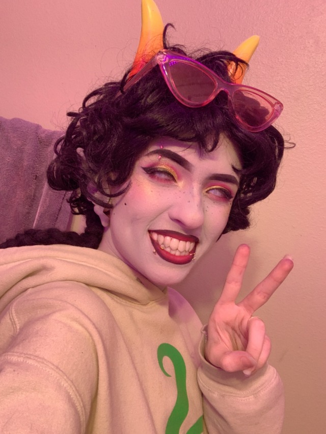 Meenah!!! 💞💞💞
Finally tried out my new facepaint from sunsetmakeup i like it! 
I have more detailed review on my tiktok