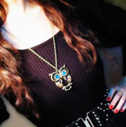 evincibly:owl necklace :) 