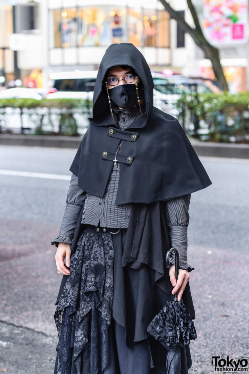 tokyo-fashion:Japanese artist Seryu on the street in Harajuku. His gothic look includes a hooded cap