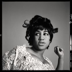 twixnmix:   Aretha Franklin photographed by Richard Avedon   on October 14, 1968.