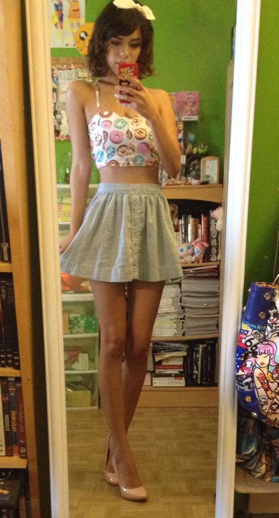 kelfie:  this is hands down my go-to outfit when I feel like crap ( °̥̥̥̥̥̥̥̥˟°̥̥̥̥̥̥̥̥