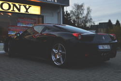 visualechoess:  Ferrari 458 Italia by Rs Freak