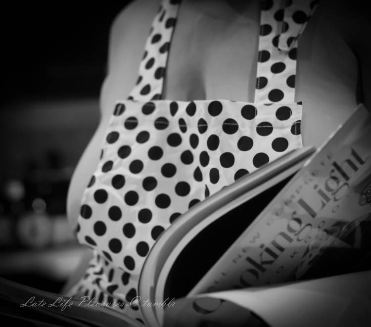 latelifepleasures:  latelifepleasures:  If it’s too hot in the kitchen, wear less