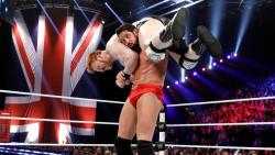 bare-knuckle-barrage:  Your pale white arse.  Never get tired of seeing that Barrett Bulge! =D