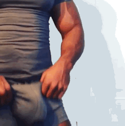 masterdariusr:  thefackelmayer:  It sucks trying to hide such a fat cock bulge all the time ;) #hungprobs  Truth 
