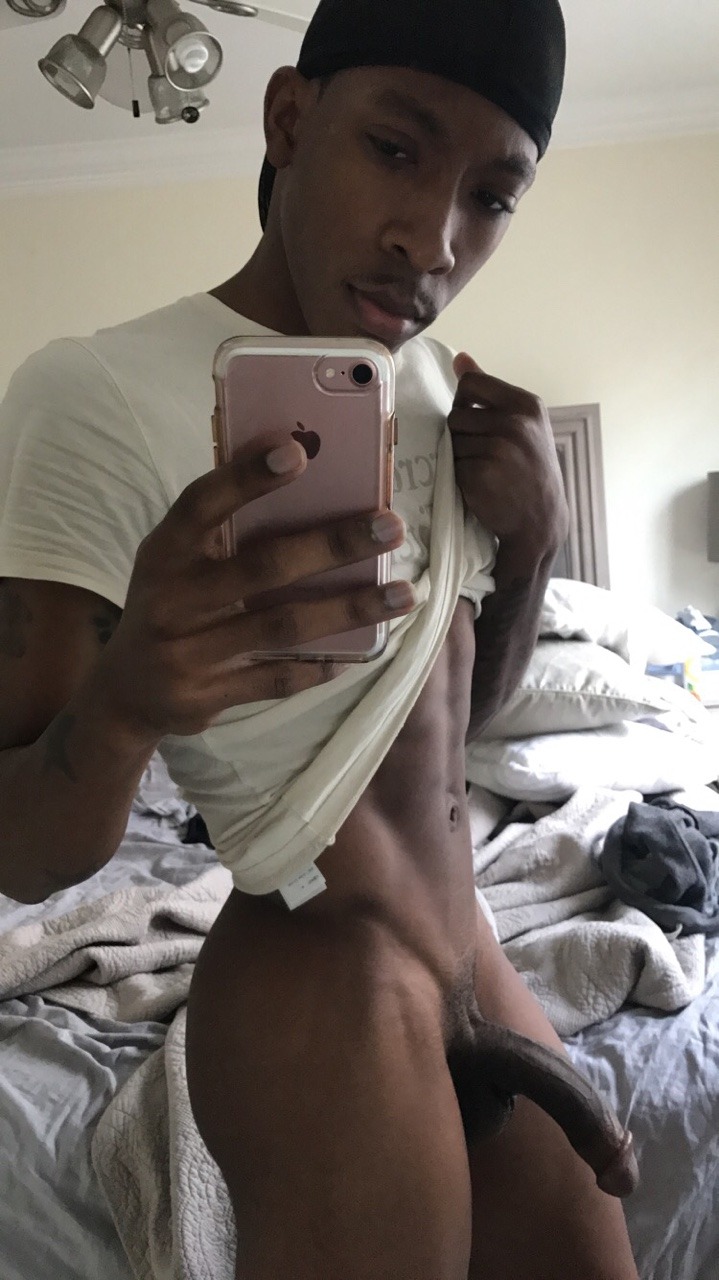 armyboii11inch:  debonairgotjuicestill:  Good afternoon👋🏾  Last night I got