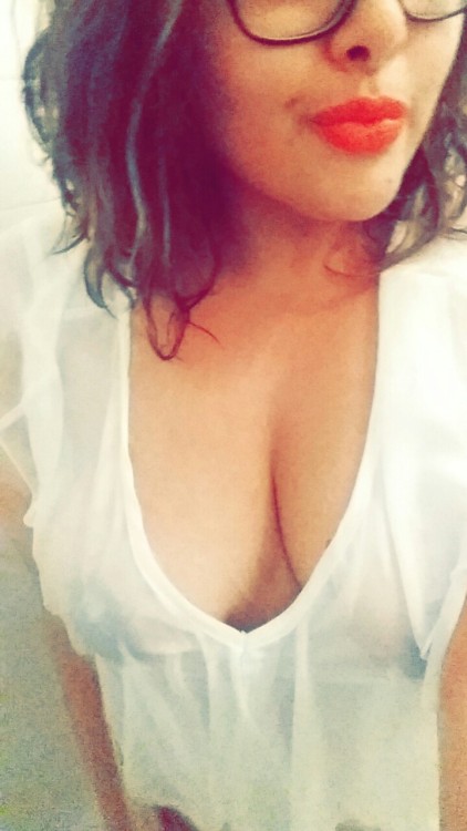 naughtywifehappylife:  Wet T-shirt set, requested by a follower!!!   😍😳