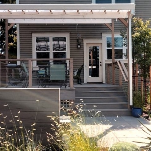 Concrete Pavers - Front YardDesign Ideas For A Mid-sized Craftsman Drought-tolerant And Partial Sun Front