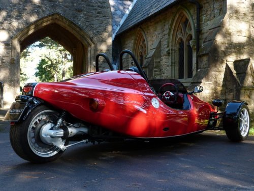 A ‘THREE’ WHEELED SPORTS-CAR !!!The Grinnall Scorpion 3