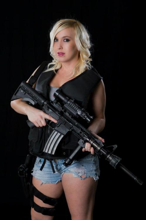 serpentines-fires:  Lisa Pinelli 