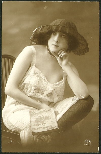 grandma-did: Giftvintage posted the third one here.  Adding two more from my files.  &ldqu